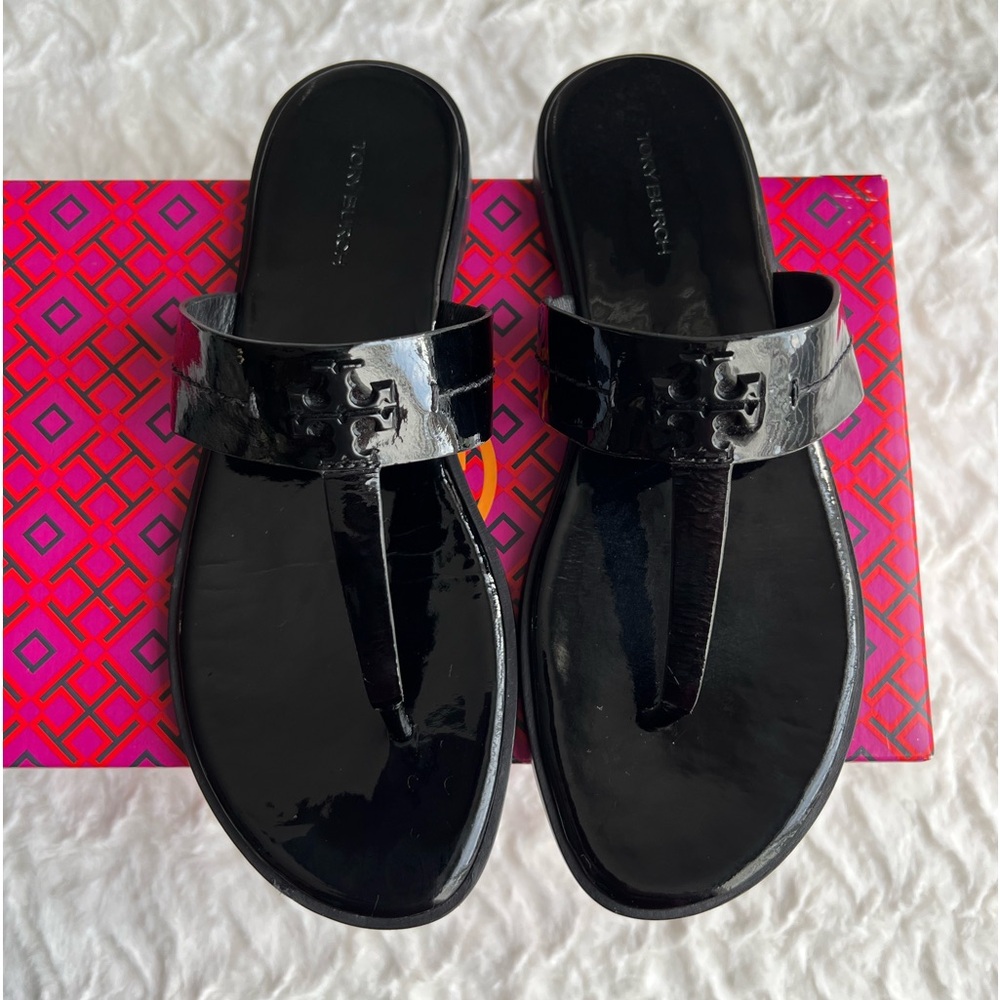 Tory Burch- Mini Everly, Flat Sandal, Soft Patent, Perfect Black, Shiny